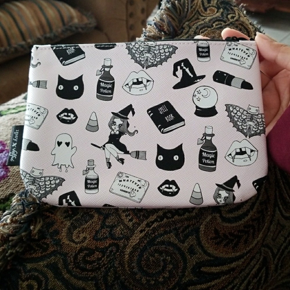 Ipsy x Valfre makeup bag